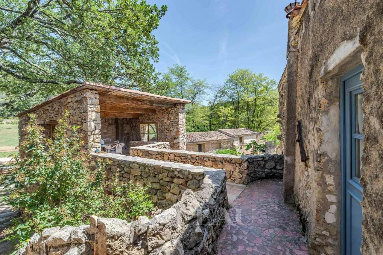 Domaine Des Bruguieres Villa Entrecasteaux Екстериор снимка