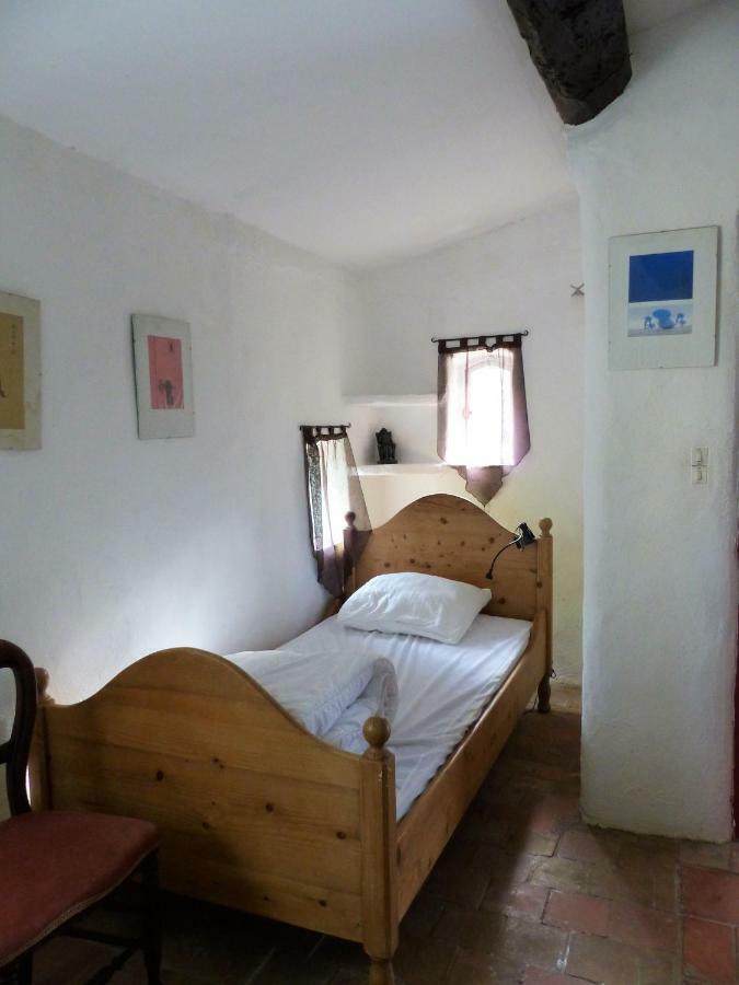 Domaine Des Bruguieres Villa Entrecasteaux Екстериор снимка